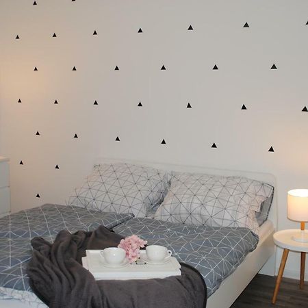 Apartman U Lesa Lägenhet Ratiskovice Exteriör bild
